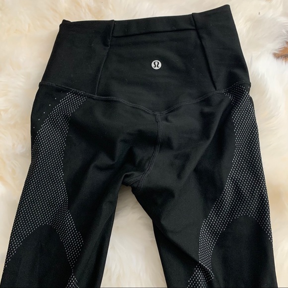 Lululemon mapped out tight - Picture 2 of 4
